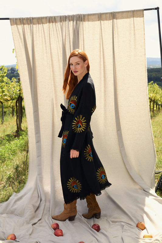 Black Sunrise Nazar Kimono – Musselin-Kimono in Schwarz mit Sonnen-Nazar-Motiv