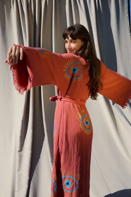 Papaya Nazar Kimono – Musselin-Kimono in Papaya-Koralle mit Nazar-Motiv