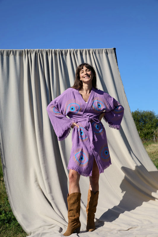 Short Violet Nazar Kimono – kurzer Musselin-Kimono in Violett mit Nazar-Print, Ansicht 2