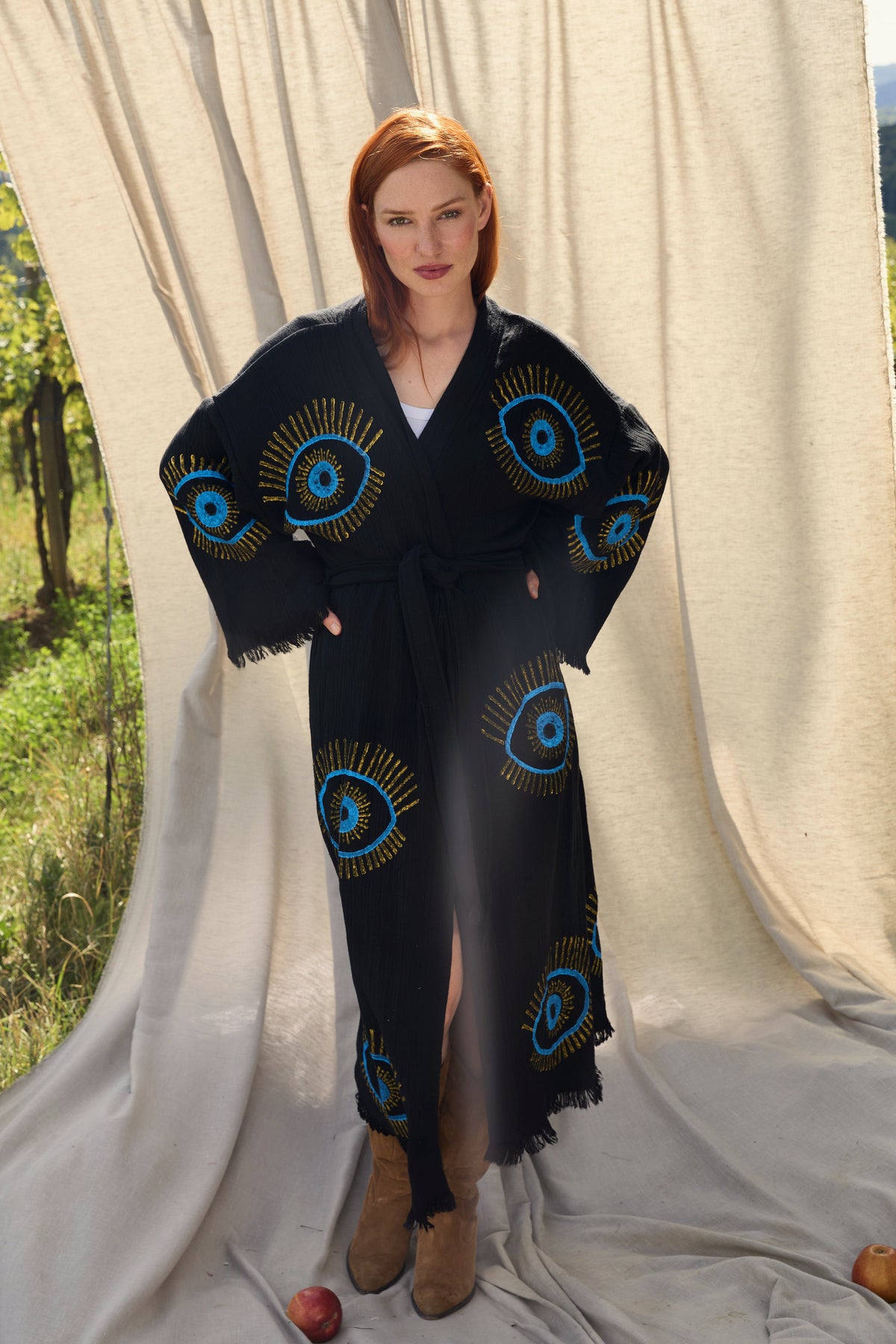 Black Nazar Kimono – Baumwoll-Kimono in Schwarz mit blauem Nazar-Motiv