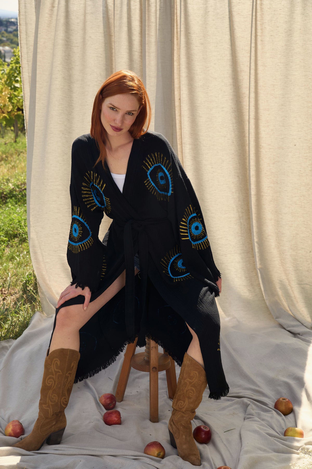 Black Nazar Kimono – Baumwoll-Kimono in Schwarz mit blauem Nazar-Motiv