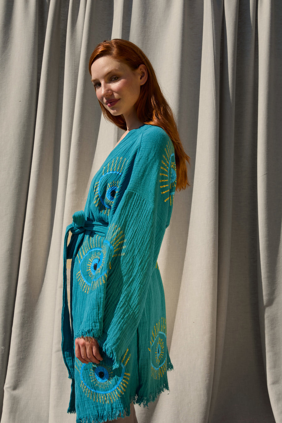 Short Teal Nazar Kimono – kurzer Musselin-Kimono in Teal mit Nazar-Print