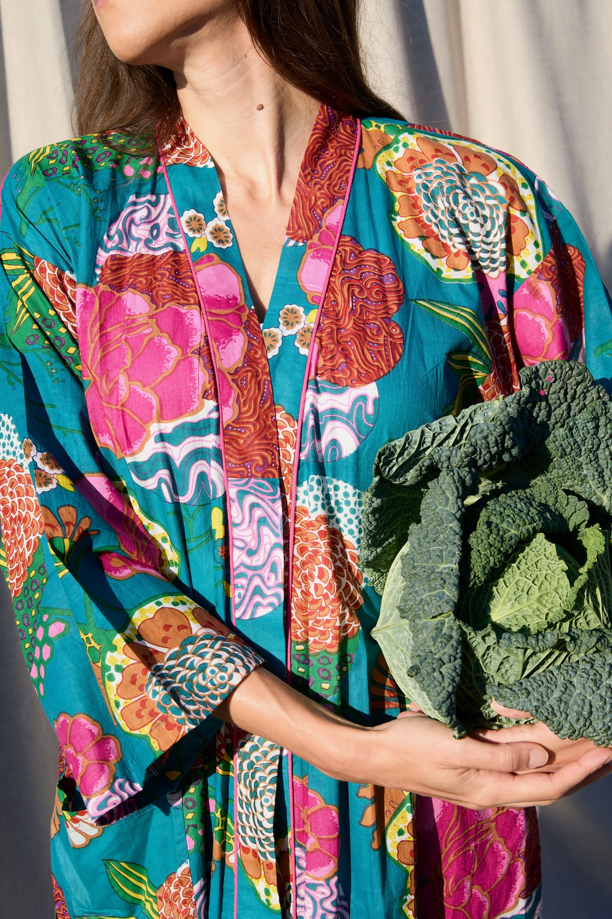 Jardin Kimono – Kimono aus Baumwolle in Petrol mit Blüten-Print