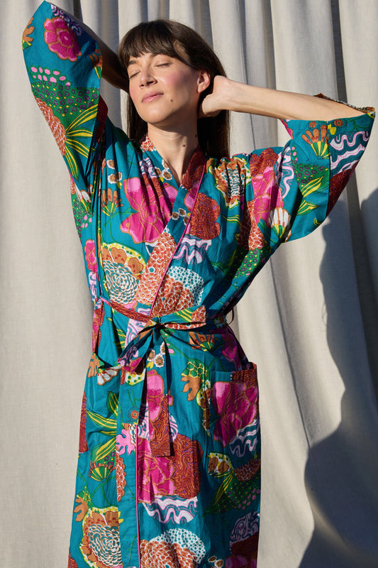 Jardin Kimono – Kimono aus Baumwolle in Petrol mit Blüten-Print