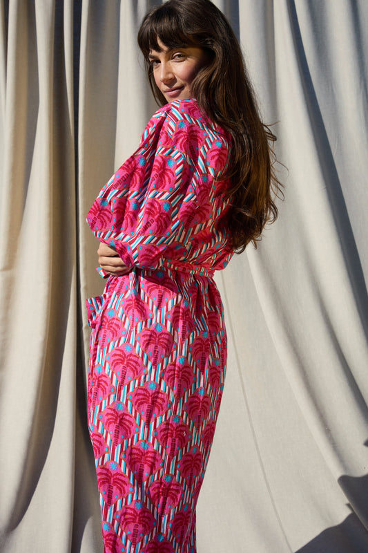 Miami Kimono – Kimono aus Baumwolle in Pink mit Palmen-Print