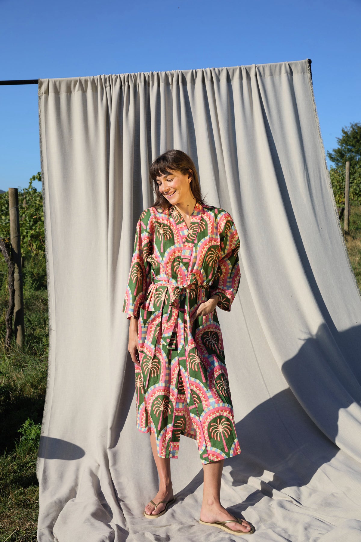Havana Kimono – Kimono aus Baumwolle in Olivgrün mit Palmen-Print