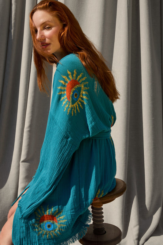 Short Teal Sunrise Nazar Kimono – kurzer Musselin-Kimono in Teal mit Sunrise-Nazar-Print, Ansicht 2